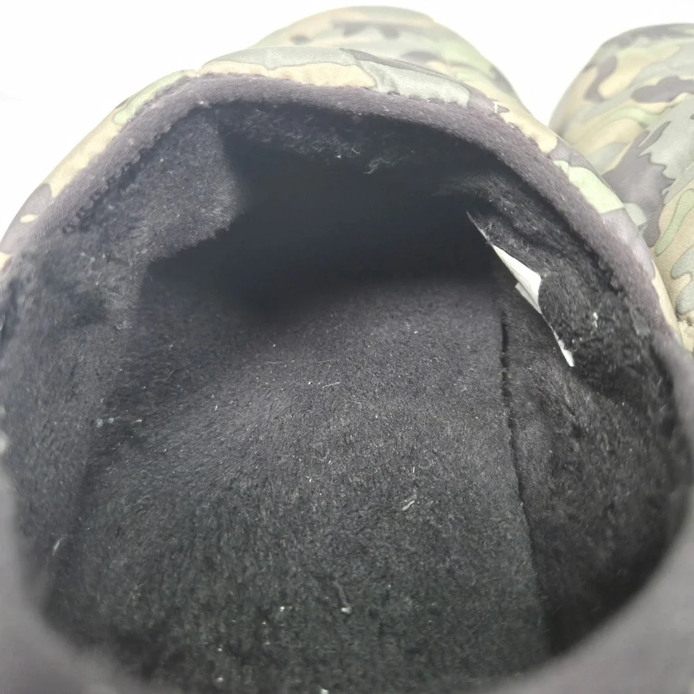 The North Face Thermoball Traction Mule V  Slipper Mens 9 Army Camo Grip Sole